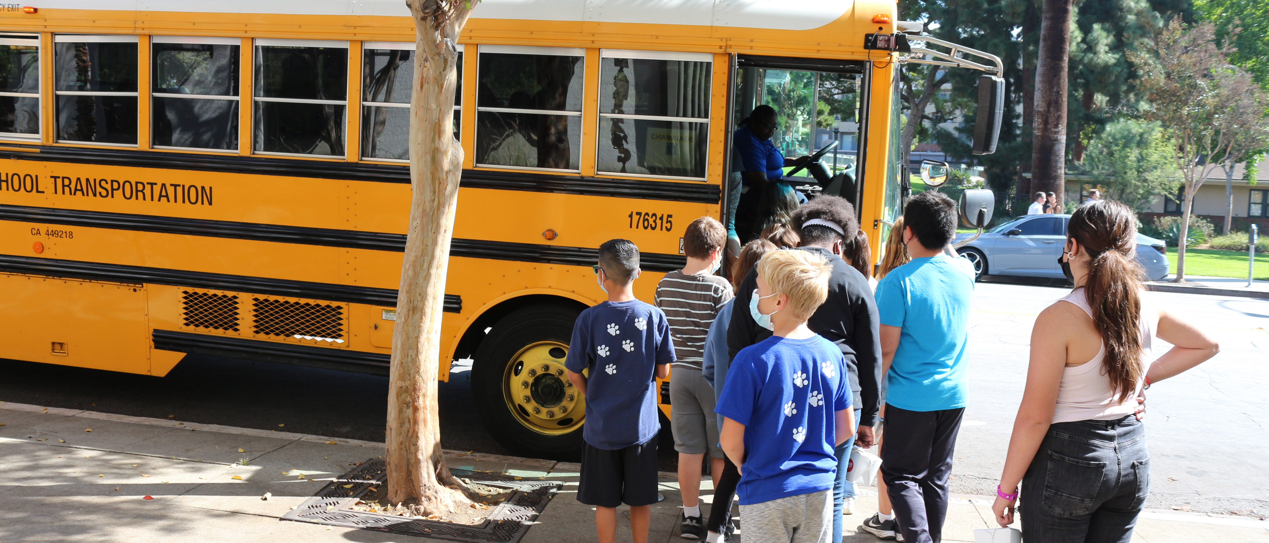 Field Trip bus infront of Armory